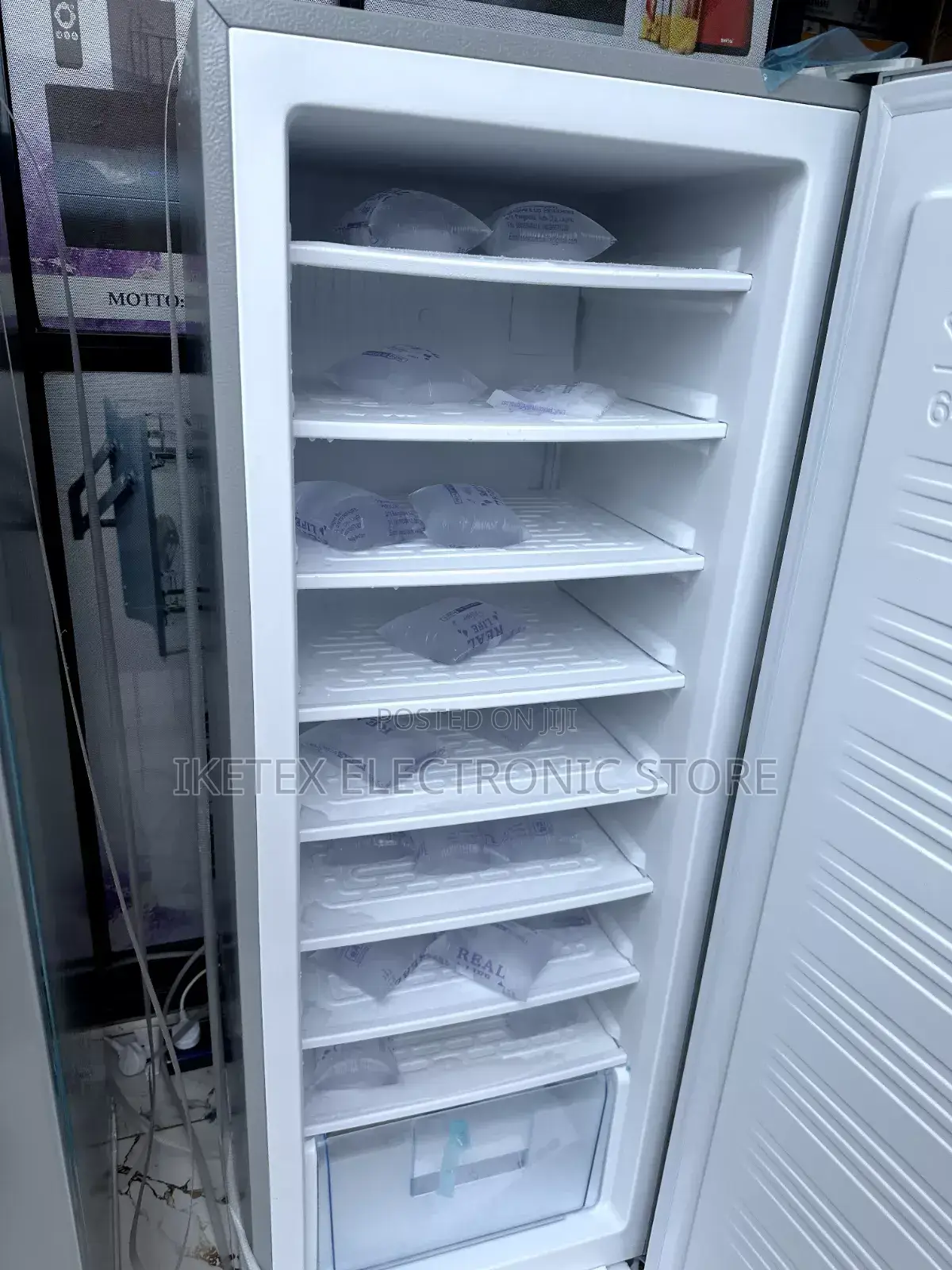 8 Step Lg Upright Freezer