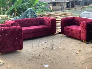 Complete Set of Sofa Made With Good Quality Material and Fabric