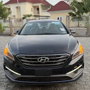 Hyundai Sonata Sport 4dr Sedan (2.4L 4cyl 6A) 2015 Black