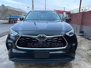 Toyota Highlander Limited 2022 Black