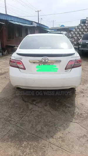 Toyota Camry 2010 White