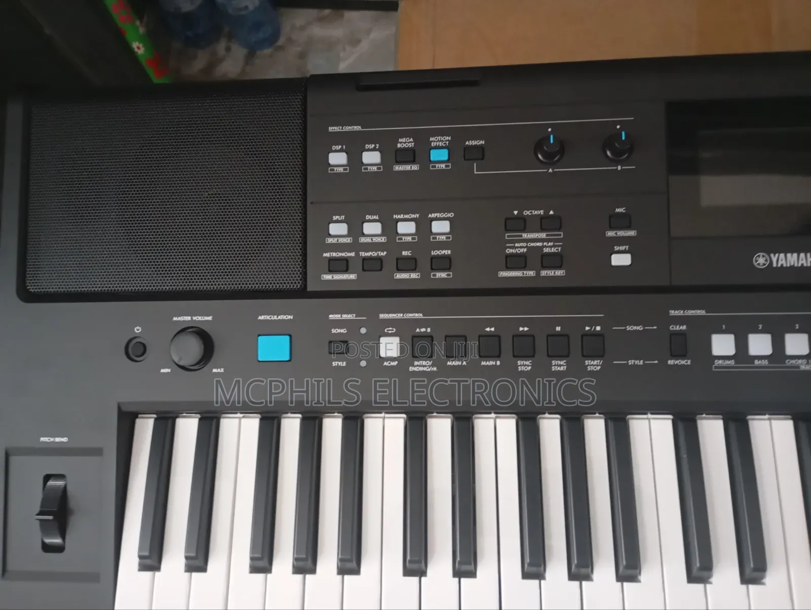 Yamaha Keyboard PSR-E483