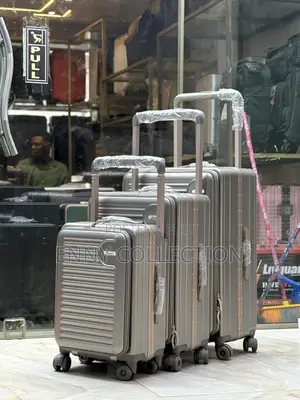 Quality Solid Traveling Luggage Box