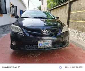 Toyota Corolla 2012 Black