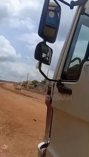 Howo Long Truck With Container 2015 White