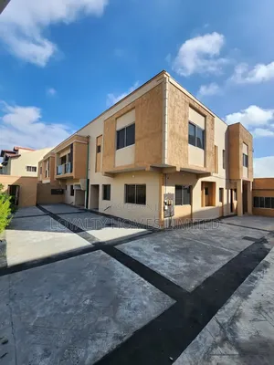 3bdrm Duplex in Shonibare Estate for rent