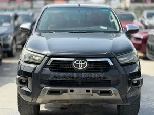 Toyota Hilux 2019 Black