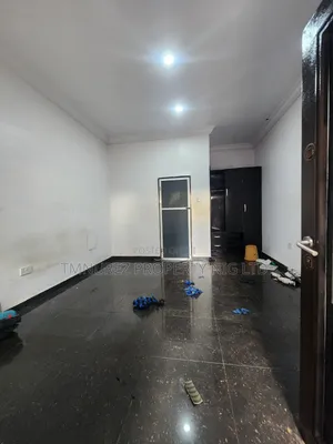1bdrm Apartment in Chevron for rent