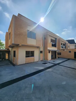 3bdrm House in Shonibare Estate for rent