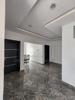 3bdrm House in Shonibare Estate for rent
