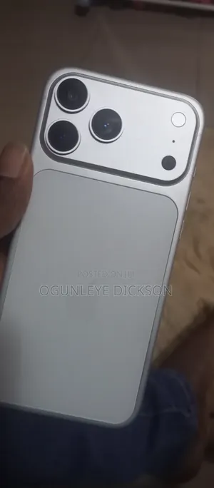 Apple iPhone 17 Pro Max 1 TB Silver