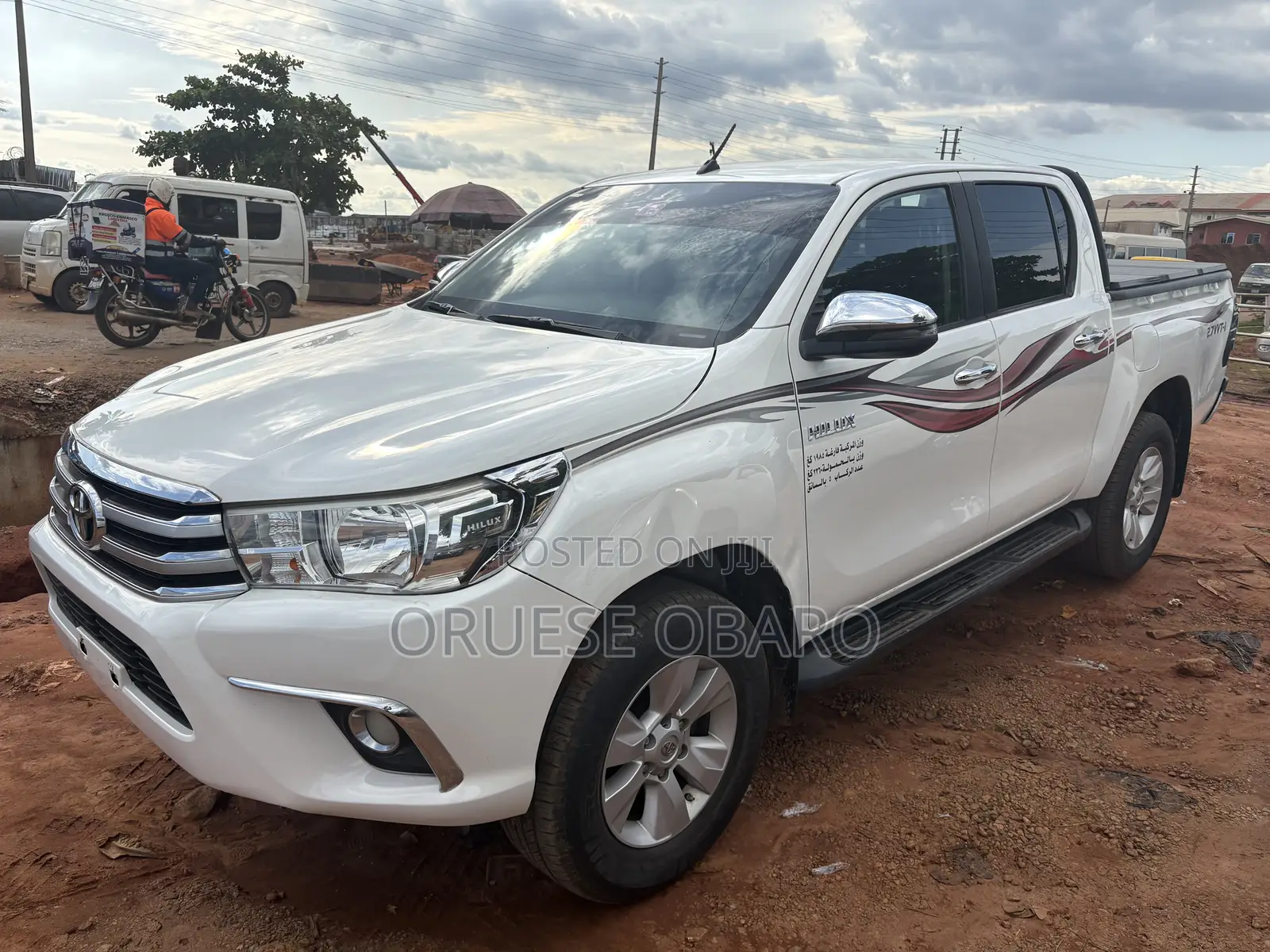 Toyota Hilux 2020 White