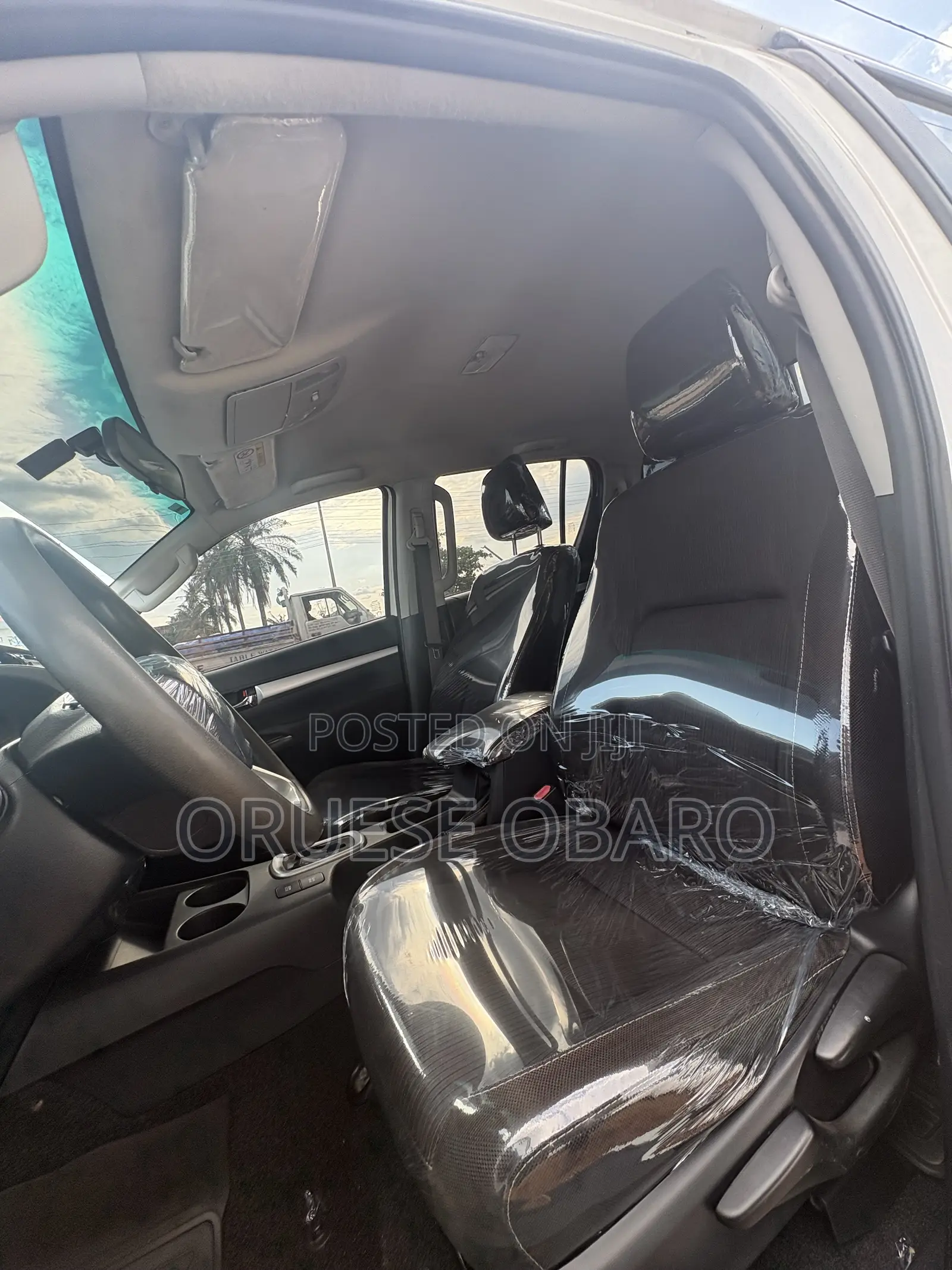 Toyota Hilux 2020 White