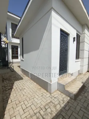 1bdrm Bedsitter in Self-Contained In, Lokogoma for rent