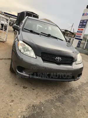 Toyota Matrix Hatchback FWD (1.8L 4cyl 5M) 2008