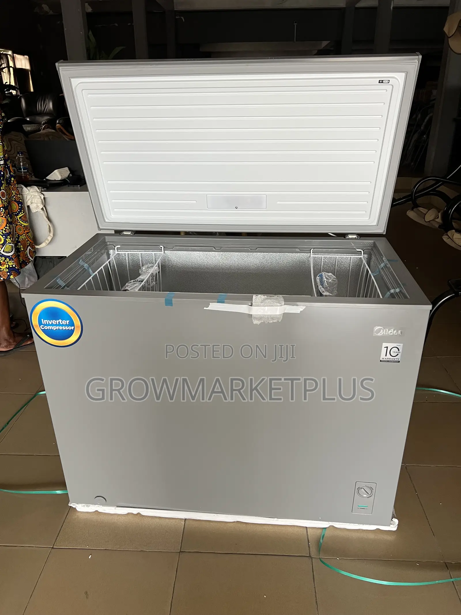 Midea Chest Freezer-290l Inverter Compressor