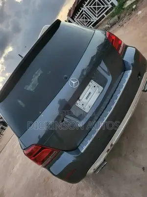 Mercedes-Benz GLK-Class 2010 Gray