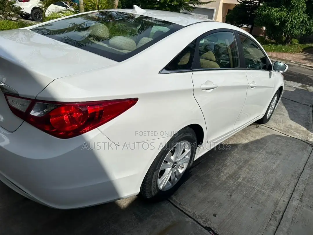 Hyundai Sonata 2013 White