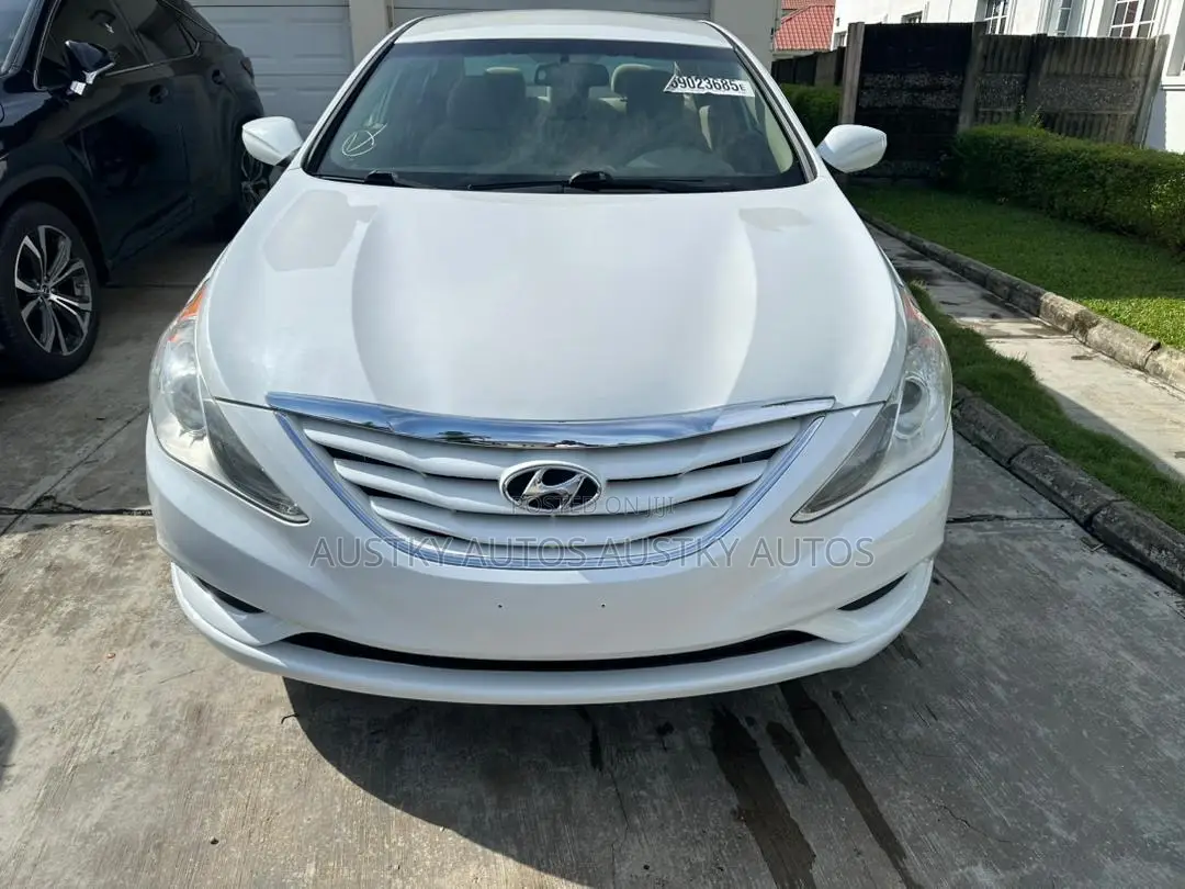 Hyundai Sonata 2013 White