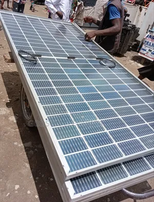 650w Solar Jinko Panels
