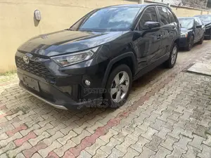 Toyota RAV4 2022 Black
