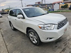 Toyota Highlander Limited 2010 White