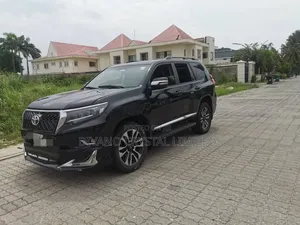 Toyota Land Cruiser Prado 2012 Black