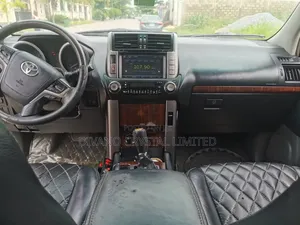 Toyota Land Cruiser Prado 2012 Black