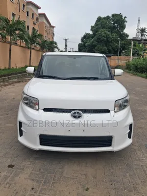 Scion xB Base 2012 White