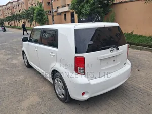 Scion xB Base 2012 White