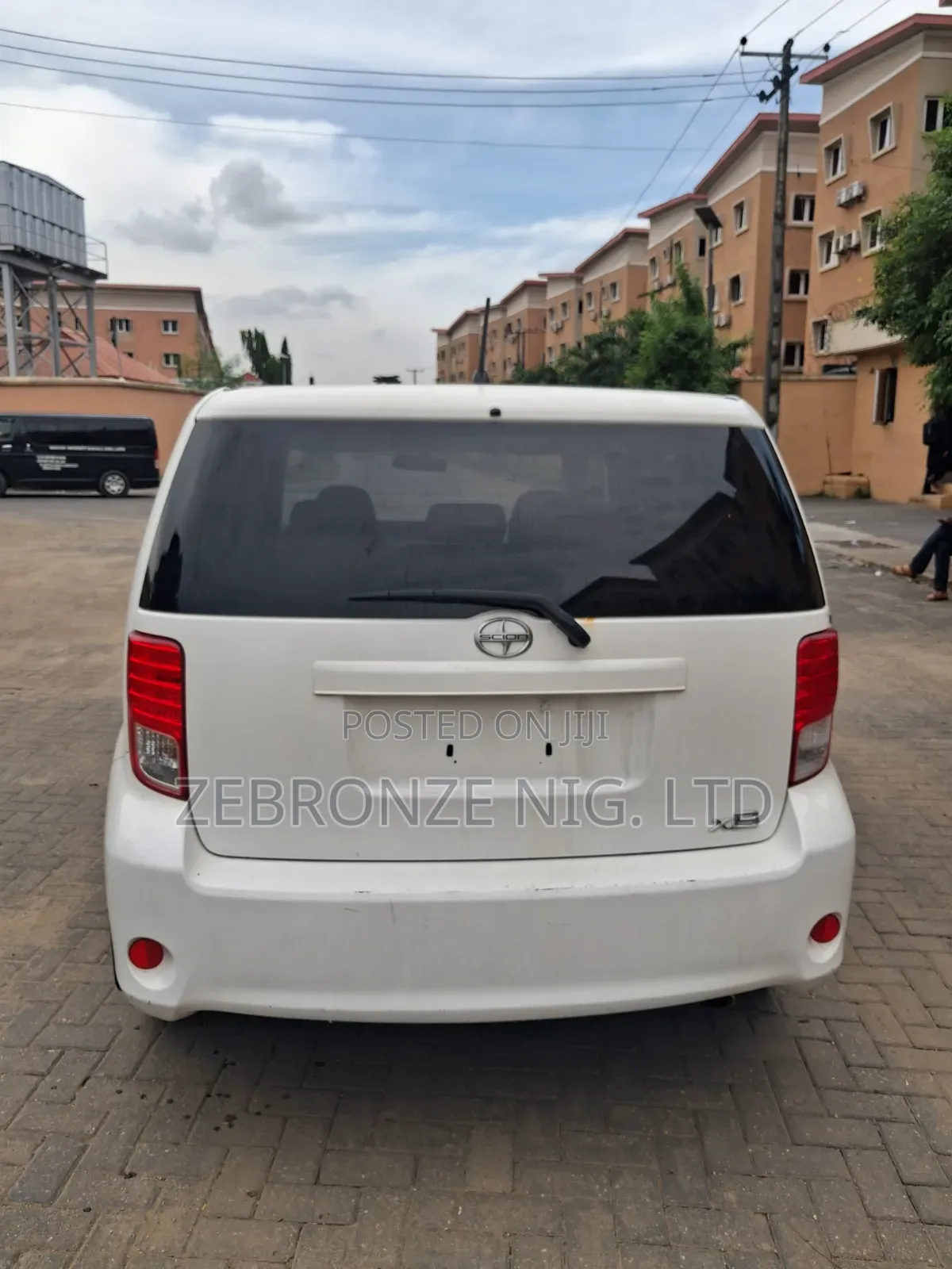 Scion xB Base 2012 White