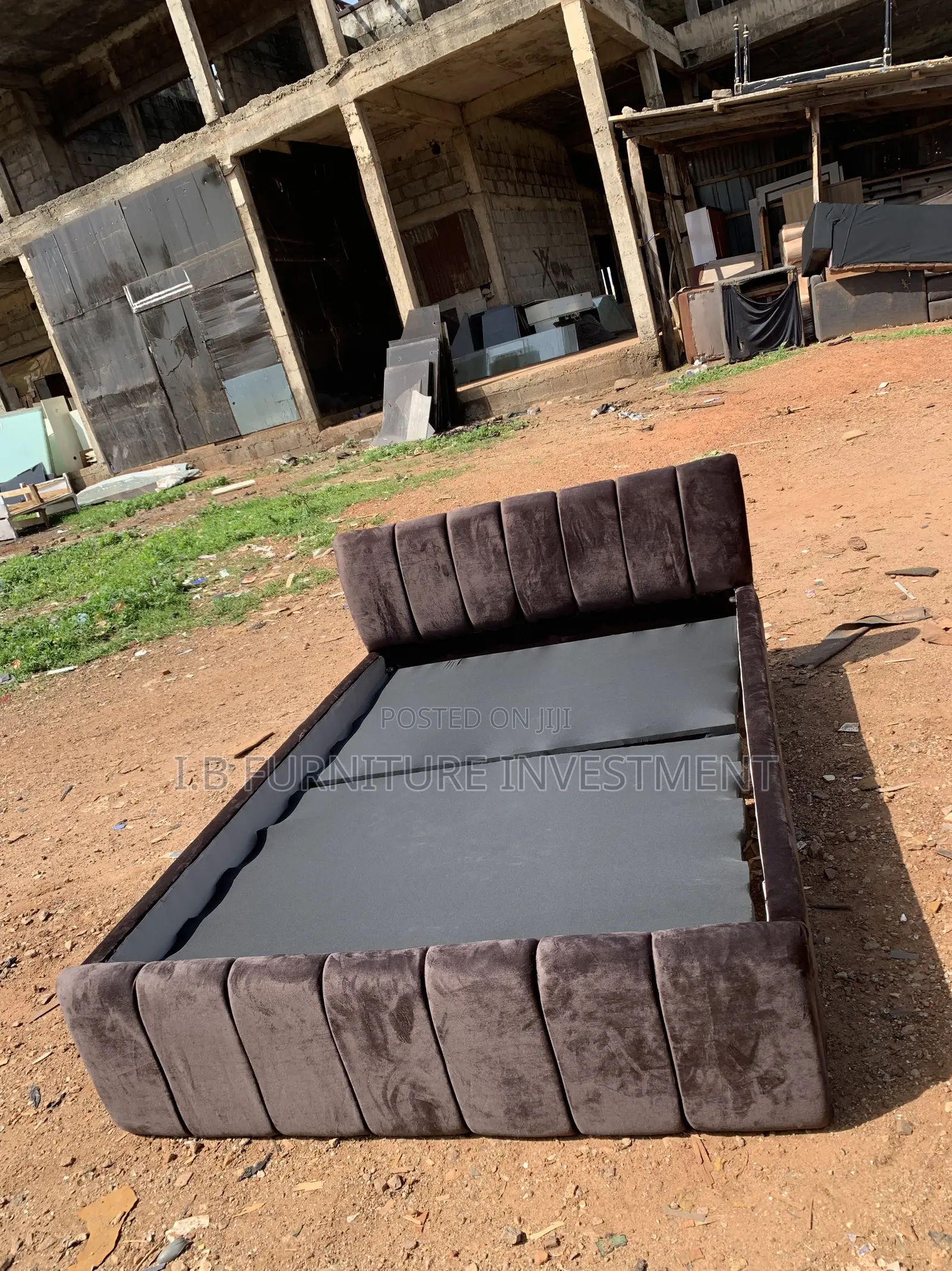 4.5 by 6 Bedframe