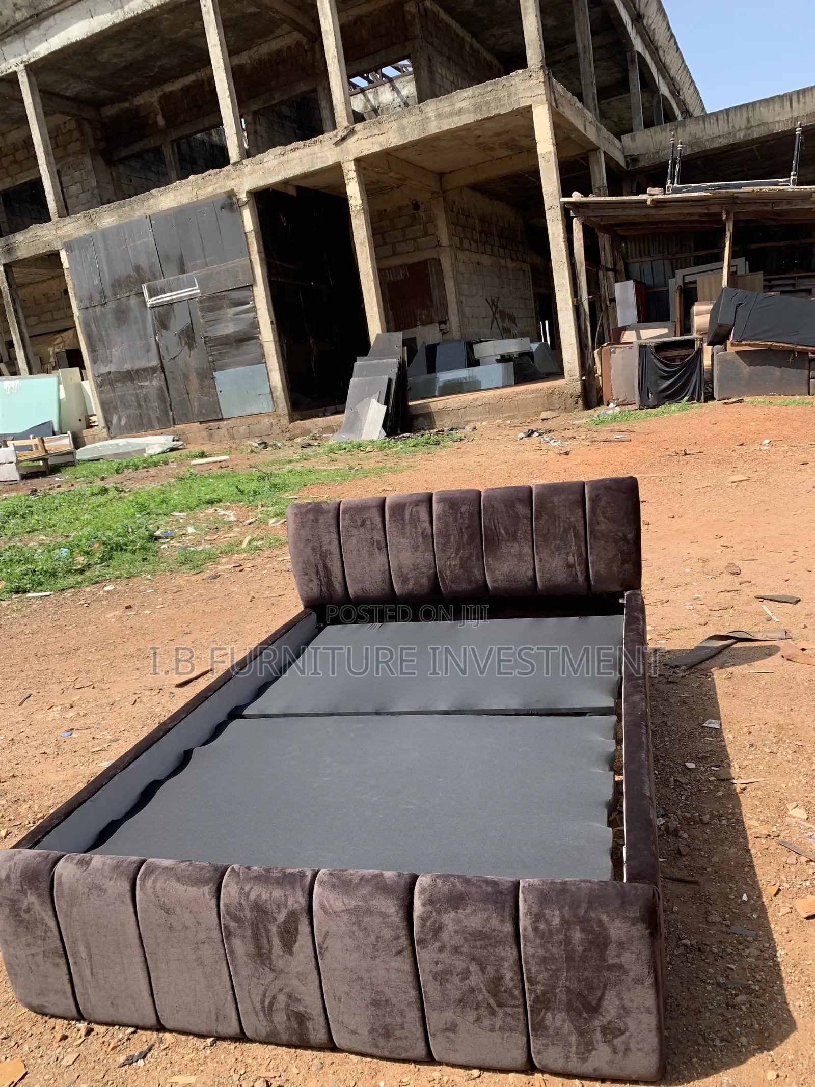 4.5 by 6 Bedframe