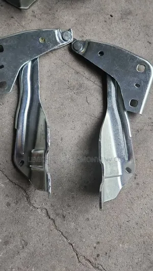 2015,2016,2017,2018,2020 Ford Edge Hood/Bonet Inches Hanger