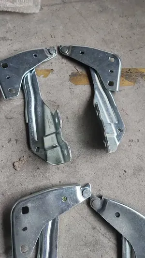 2015,2016,2017,2018,2020 Ford Edge Hood/Bonet Inches Hanger