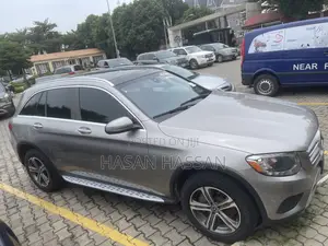Mercedes-Benz GLC-Class 2019 Beige