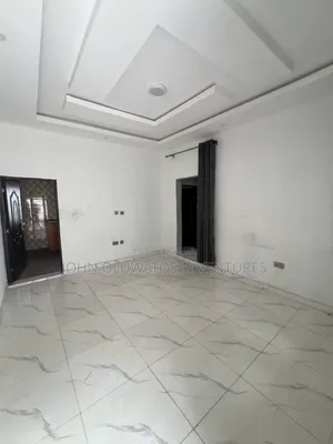 2bdrm Block of Flats in New Bodija for rent