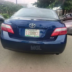 Toyota Camry XLE 4dr Sedan (2.4L 4cyl 5A) 2007 Blue