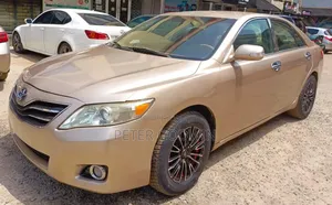 Toyota Camry 2008 Gold