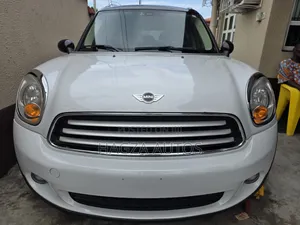 Mini Cooper Classic 2013 White