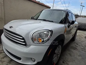 Mini Cooper Classic 2013 White