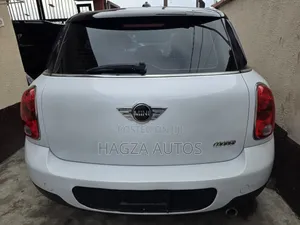 Mini Cooper Classic 2013 White