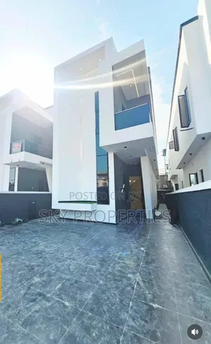 5bdrm Apartment in Ajah, Olokonla for sale