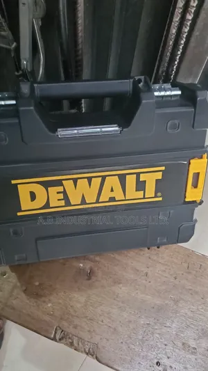 Dewalt 16-Line 4d Green Laser Level