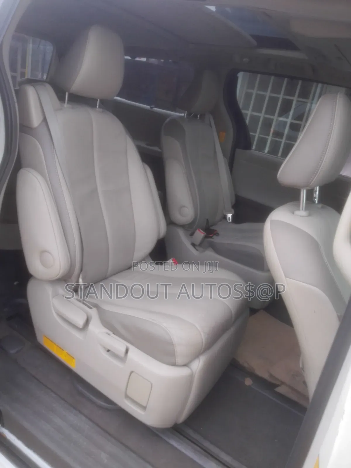 Toyota Sienna 2013 White
