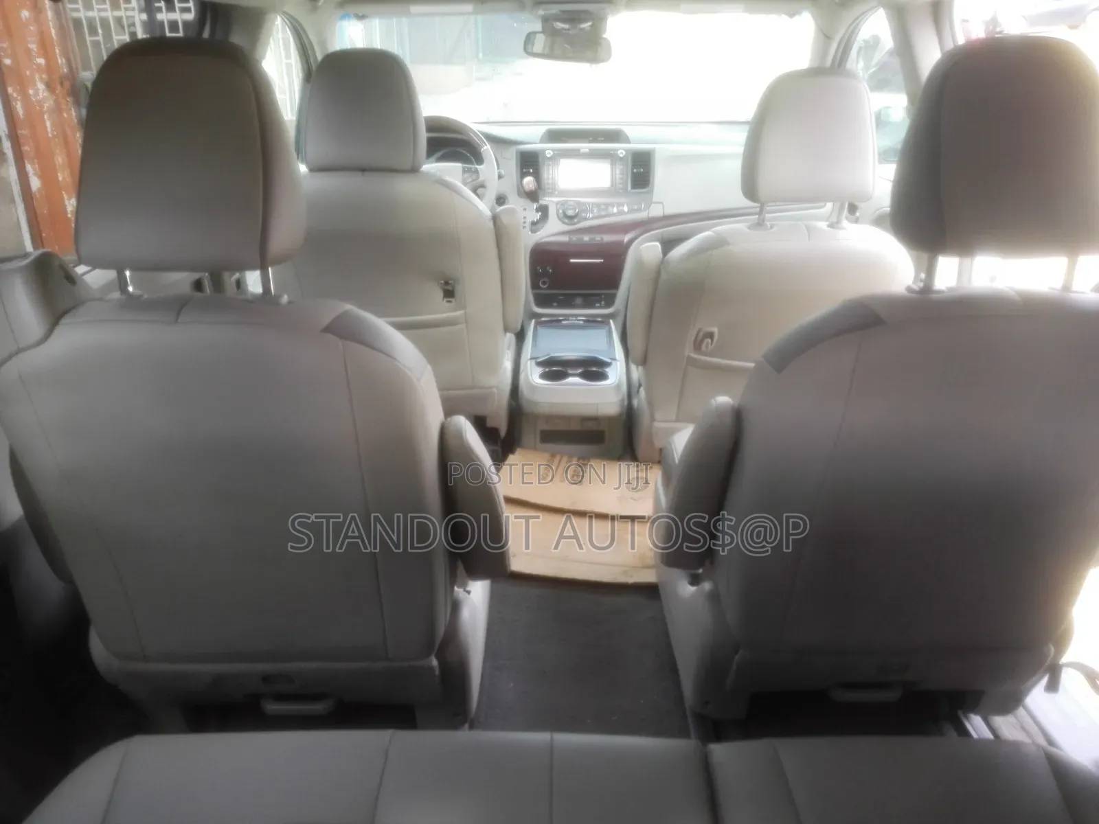 Toyota Sienna 2013 White