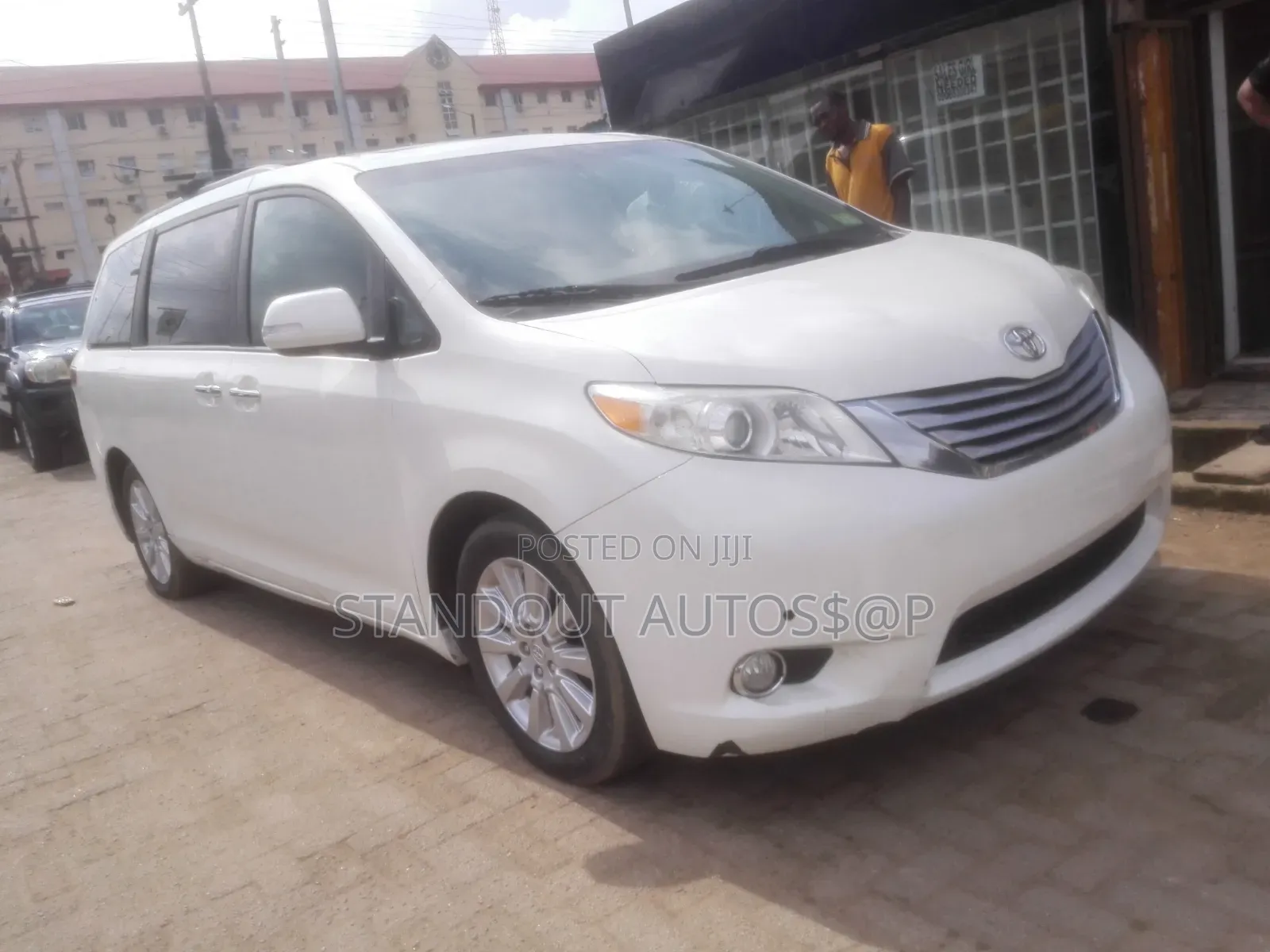 Toyota Sienna 2013 White