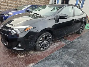 Toyota Corolla S Premium 4dr Sedan (1.8L 4cyl CVT) 2014 Black
