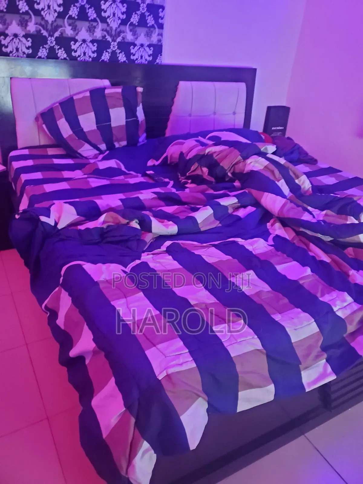 6x6 King Size Bed With Foam
