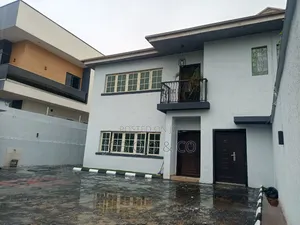2bdrm Apartment in Lekki Phase 1, Gbagada for rent